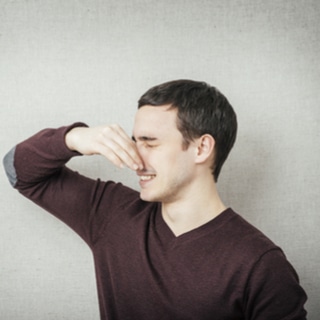 اختلاف رائحة البول