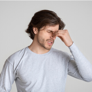 6. يحفز بطانة الأنف والفم