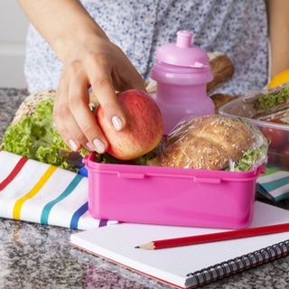 كيف تعدين وجبة صحية للمدرسة؟