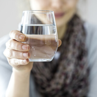 احرصي على شرب الماء