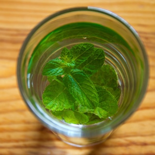 1. شاي النعناع