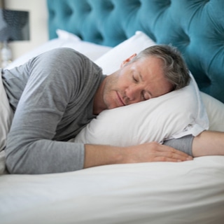 2. النوم بشكل جيد 2. النوم بشكل جيد