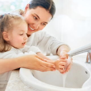 حماية الأطفال من فيروس كورونا المستجد