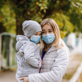 ارتداء الكمامة للأطفال