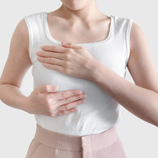 2. كتلة محسوسة في الثدي