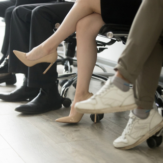 من الذي يصاب بالدوالي العنكبوتية؟