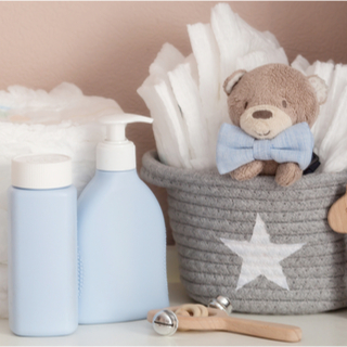 مستلزمات أطفال حديثي الولادة الخاصة بتغيير الحفاضات 