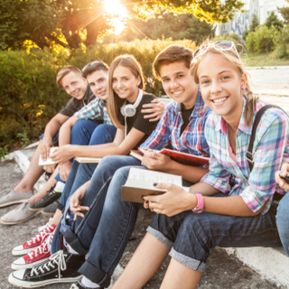 الفئة العمرية الأكثر إصابةً بسرطان العظام