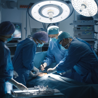 علاج سرطان العظام: الجراحة