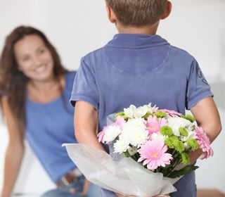 الاتصال مع أسر أخرى لديها أطفال يعانون من التوحد الاتصال مع أسر أخرى لديها أطفال يعانون من التوحد
