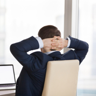 شد الصدر فوق الرأس شد الصدر فوق الرأس