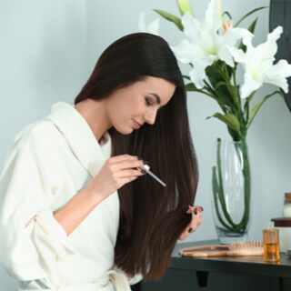 نصائح اتبعها عند استخدام سيروم الشعر