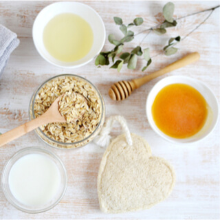 تفتيح البشرة طبيعيًا بالصور