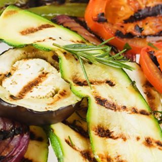 6. تناول الخضار المشوية	