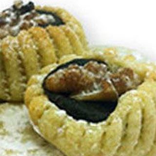 7. التخفيف من حلويات العيد