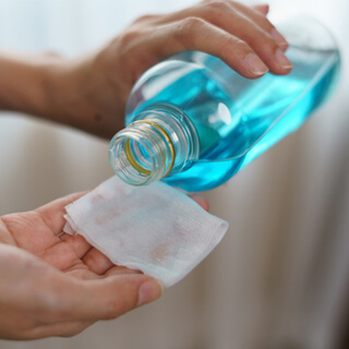 3. معقم ومرهم مضاد حيوي  3. معقم ومرهم مضاد حيوي