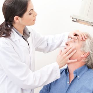 استشيروا الطبيب