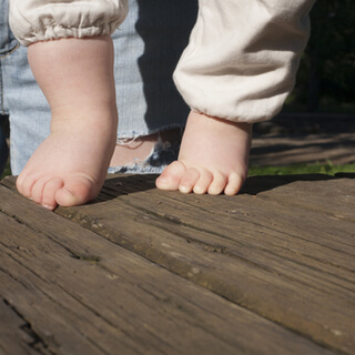 أعراض خلع الولادة أعراض خلع الولادة