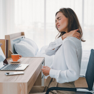  أسباب ألم الكتف