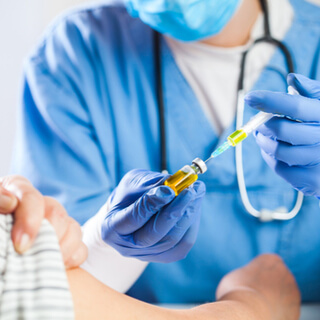 الطريقة الرابعة: إعطاء اللقاح داخل الأدمة (Intradermal route) الطريقة الرابعة: إعطاء اللقاح داخل الأدمة (Intradermal route)