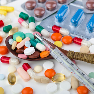 العلاج بالأدوية