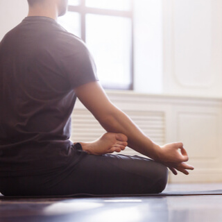 العلاج بالطب البديل