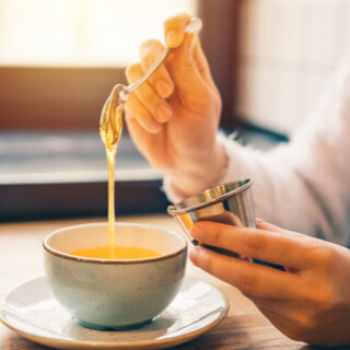 7. شراب العسل (Honey drinks)