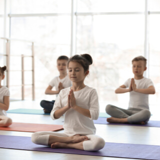 اليوغا للأطفال واضطراب نقص الانتباه وفرط النشاط