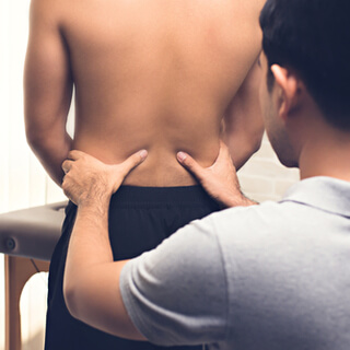 4. العلاج اليدوي (Manual therapy) 4. العلاج اليدوي (Manual therapy)