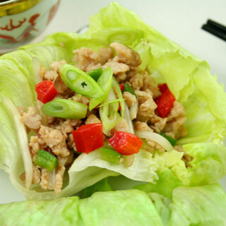 1. أكواب الخس بالدجاج- طريقة التحضير