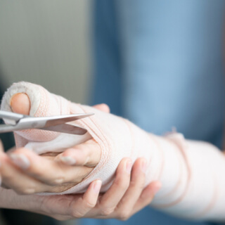 6. بعد وضع الجبيرة 6. بعد وضع الجبيرة