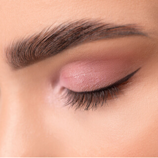 ما بعد زراعة الحواجب