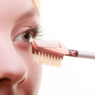 تمشيط الرموش