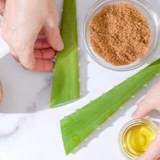 4. طريقة استخدام جل الصبار لتقشير البشرة