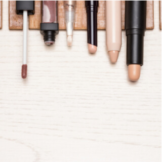 بدائل تجميلية غير جراحية لاخفاء الشامات  بدائل تجميلية غير جراحية لاخفاء الشامات