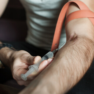 طرق انتقال فيروس الإيدز