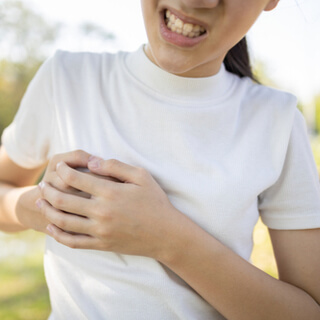 2. نمو الثدي (Breast Development)