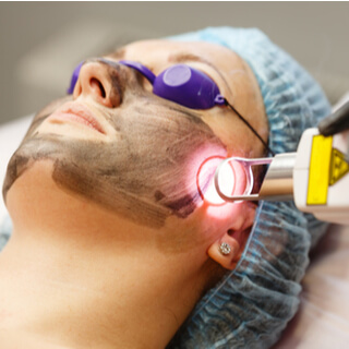 3. العلاج بالليزر (Laser Therapy)