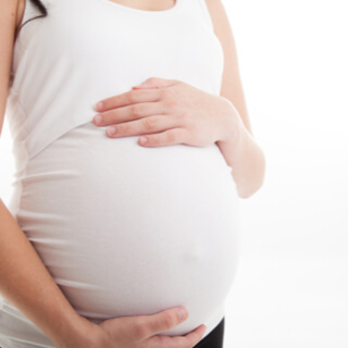 مراحل كبر بطن الحامل  (الشهر الرابع - الشهر السادس) مراحل كبر بطن الحامل  (الشهر الرابع - الشهر السادس)