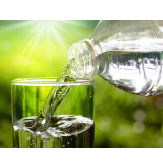 فوائد شرب الماء المذهلة بالصور  فوائد شرب الماء المذهلة بالصور