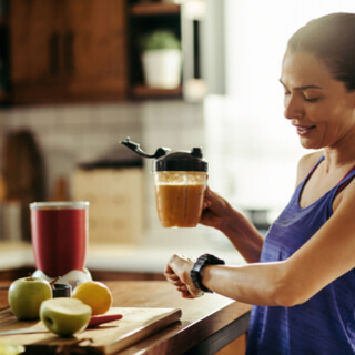 8. تناول الطعام في الوقت المناسب 8. تناول الطعام في الوقت المناسب