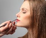 حساسة الجلد لمستحضرات التجميل: إليك أبرز المعلومات