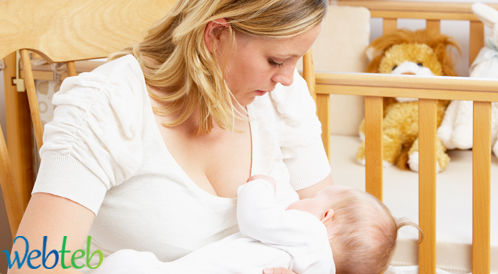 فائدة الرضاعة الطبيعية في نسج علاقة بين الأم وطفلها