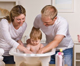 استحمام الرضيع المرشد للوالدين المبتدئين