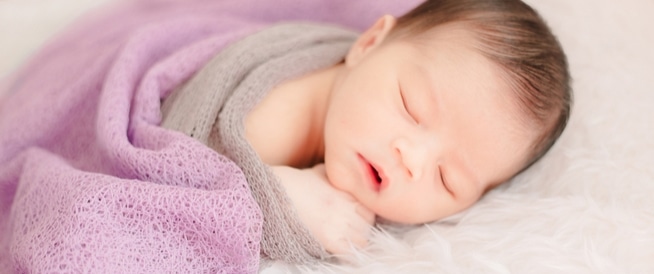نوم الرضيع الأمن: أهم النصائح
