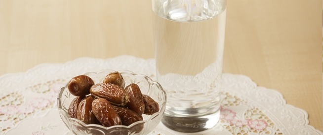 رجيم التمر والماء