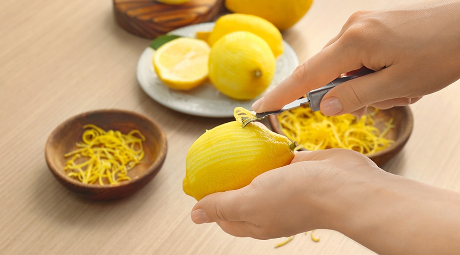 فوائد قشر الليمون لجسمك عديدة! - ويب طب