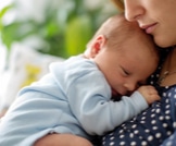 الرضاعة الطبيعية: ماذا يأكل الطفل عندما تأكل الأم؟