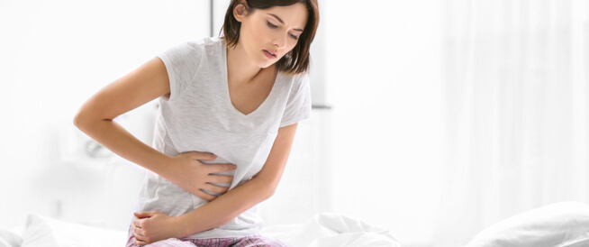 10 أسباب شائعة لآلام البطن