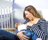6 خرافات حول الرضاعة الطبيعية 